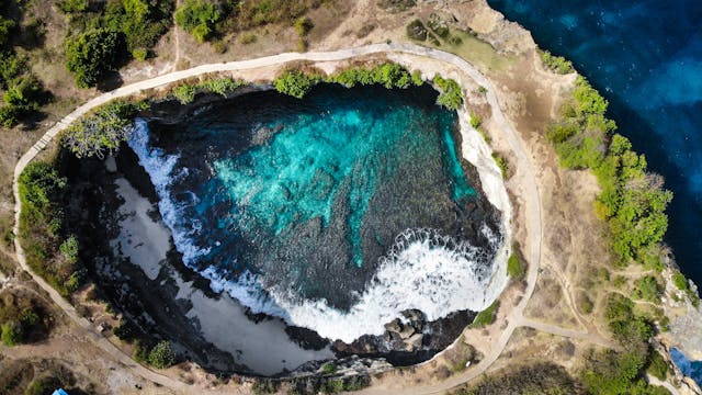 Nusa Penida Small Group Travel